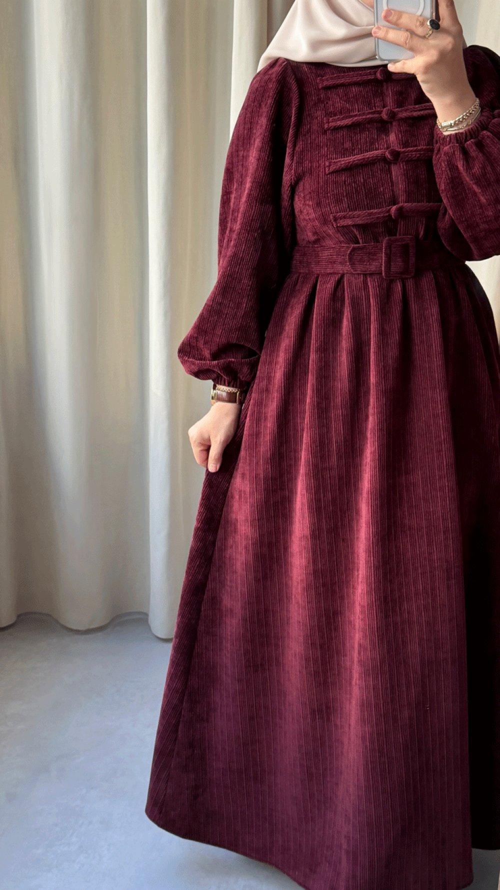 Robe Noreen