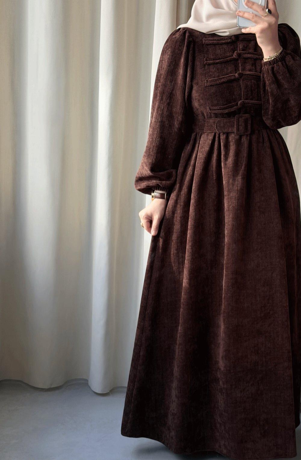 Robe Noreen