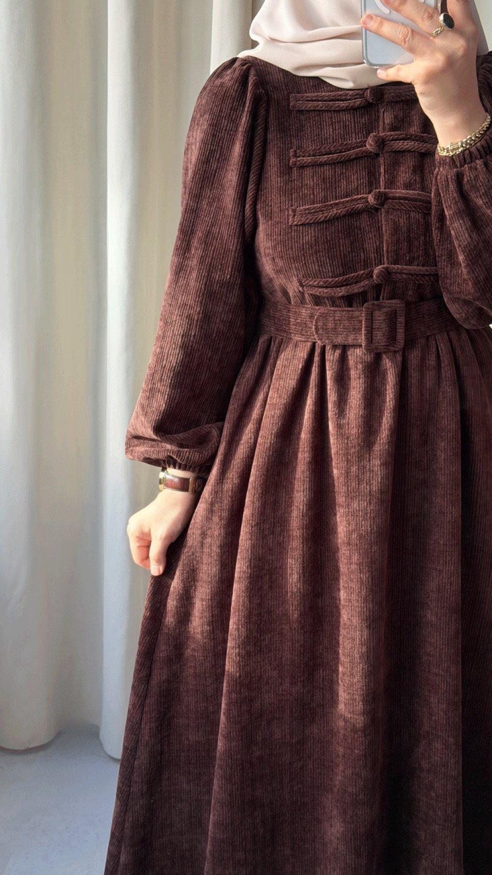 Robe Noreen