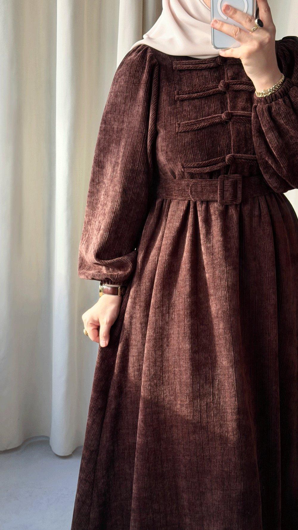 Robe Noreen